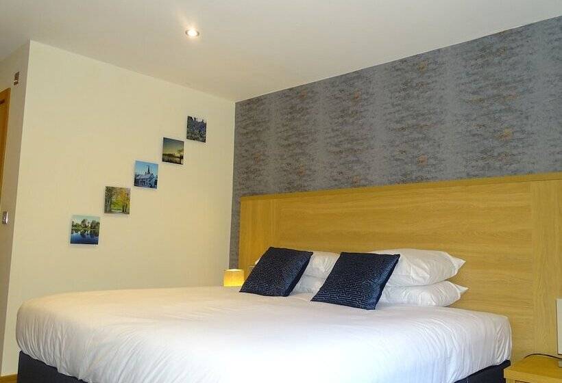 Oddfellows Hotel Bar & Restaurant