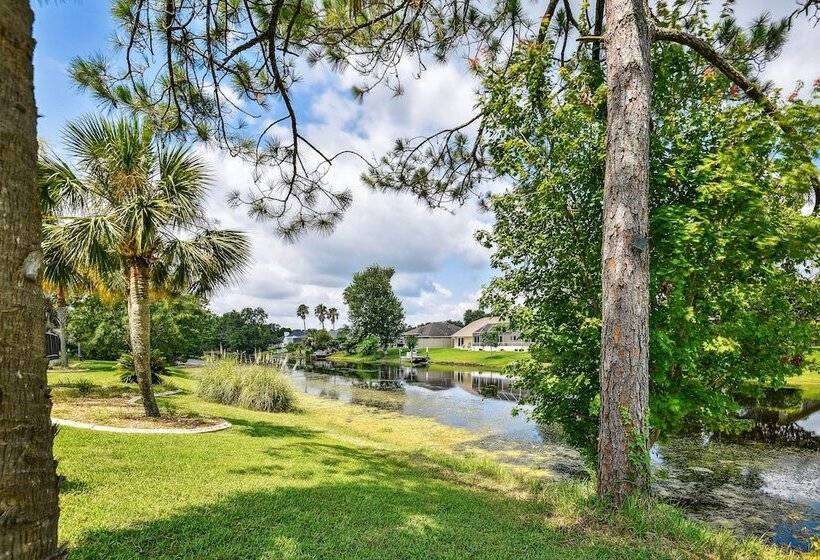 Palm Coast Escape: Screened Lanai, Saltwater Pool!