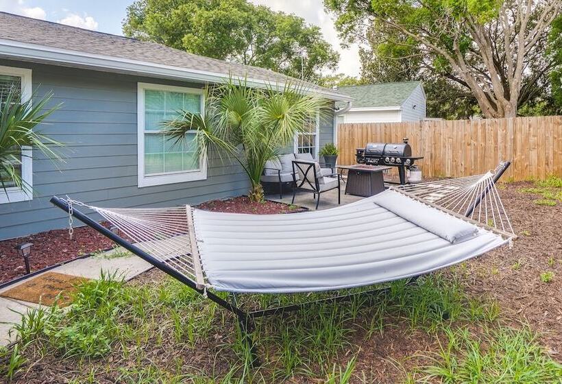 Palm Harbor Paradise W/ Community Pool!