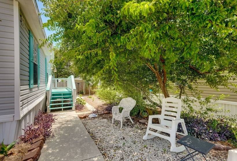 Panama City Home W/ Private Pool, Walk To Beaches!