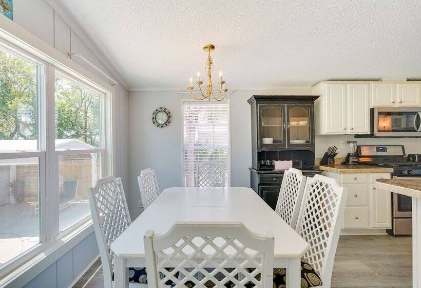 Panama City Home W/ Private Pool, Walk To Beaches!