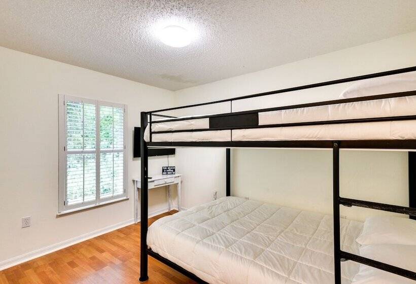 Lanai & Fire Pit: Peaceful Palm Coast Home!