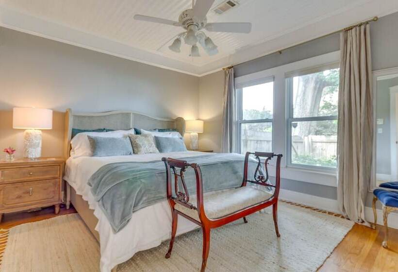 Pensacola Paradise: Furnished Deck & Gas Grill!