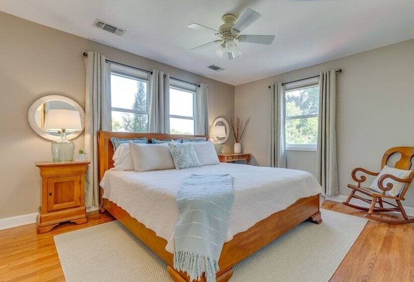 Pensacola Paradise: Furnished Deck & Gas Grill!
