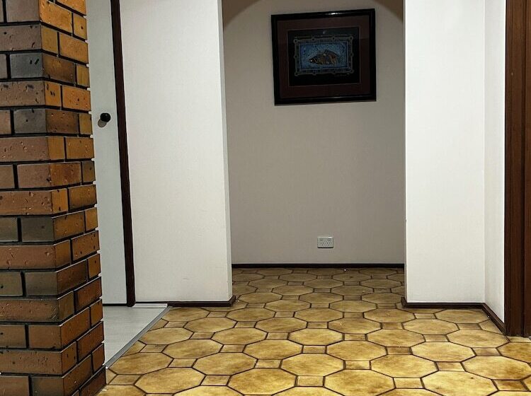 بنسيون Apple House Hoppers Crossing