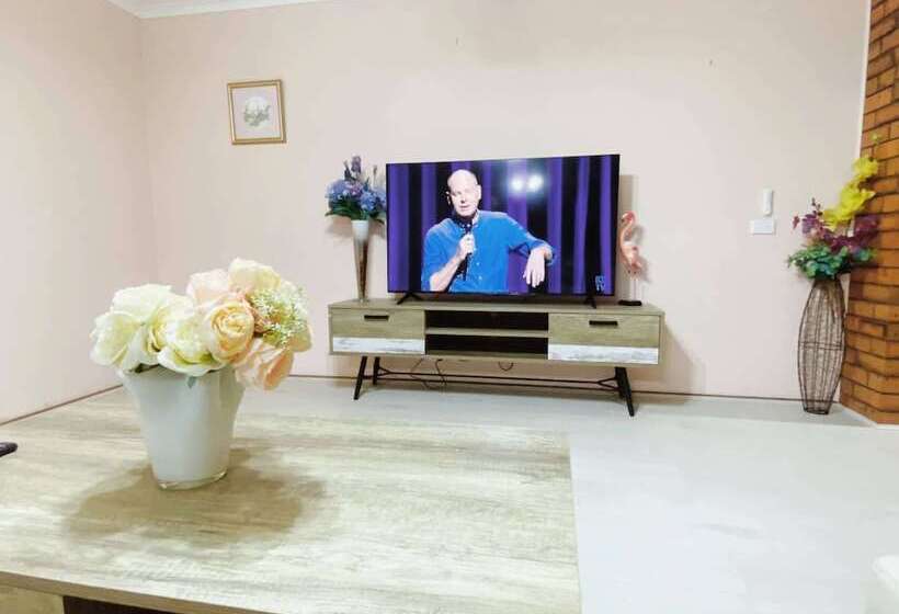 بنسيون Apple House Hoppers Crossing