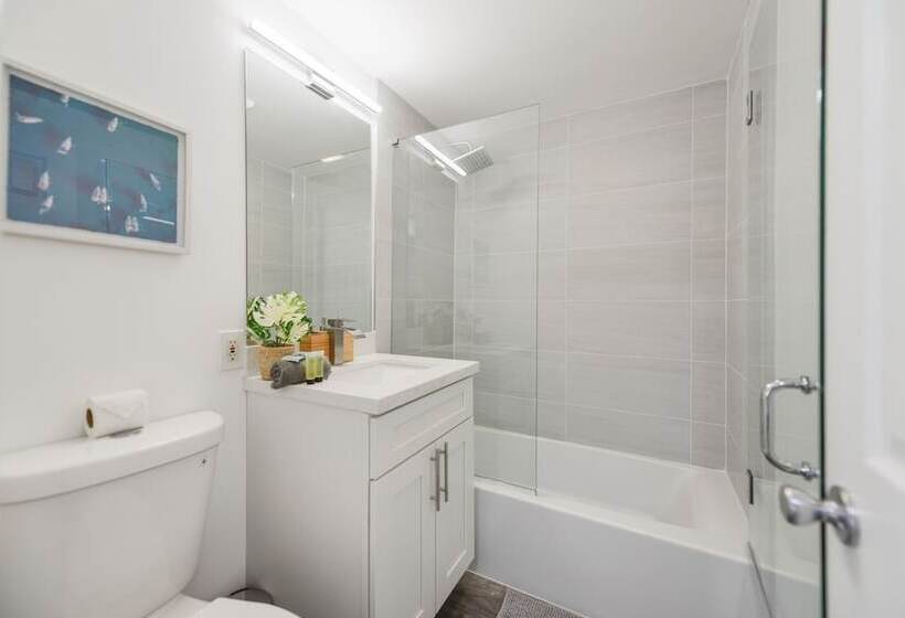 Пансион Luxury Pool House Canal Side