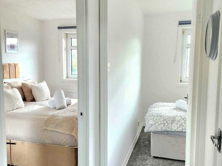 פנסיון Quirky Home Quiet Neighbourhood