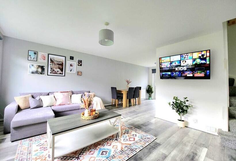 פנסיון Quirky Home Quiet Neighbourhood