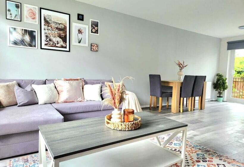 פנסיון Quirky Home Quiet Neighbourhood