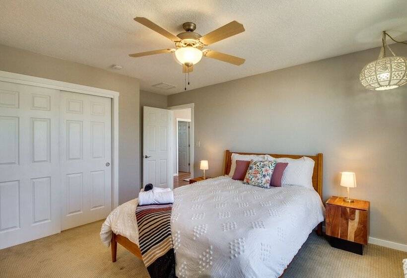 Pet Friendly Albuquerque Vacation Escape!