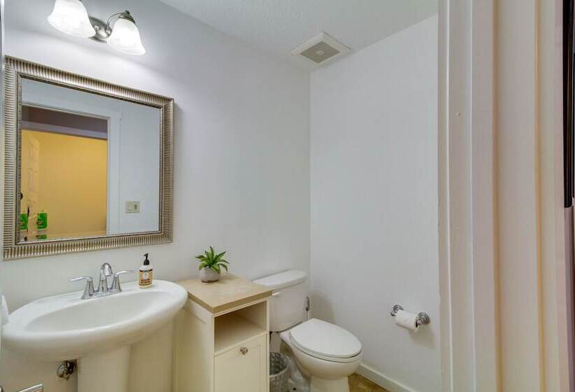 Pet Friendly Albuquerque Vacation Escape!