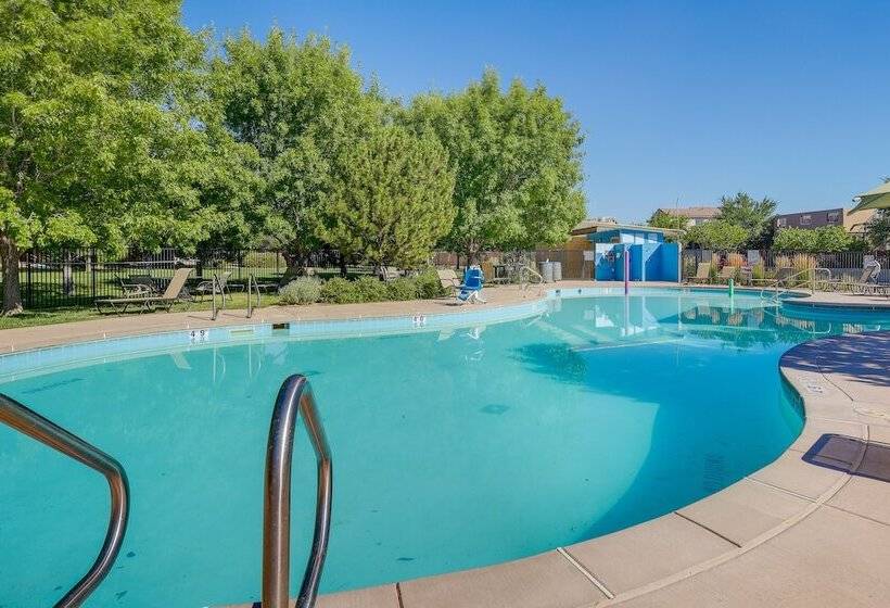 Pet Friendly Albuquerque Vacation Escape!