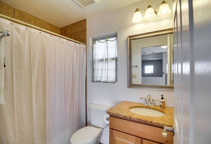 Pet Friendly Albuquerque Vacation Escape!