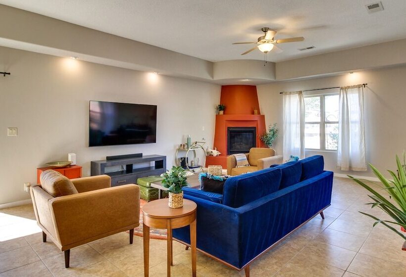 Pet Friendly Albuquerque Vacation Escape!