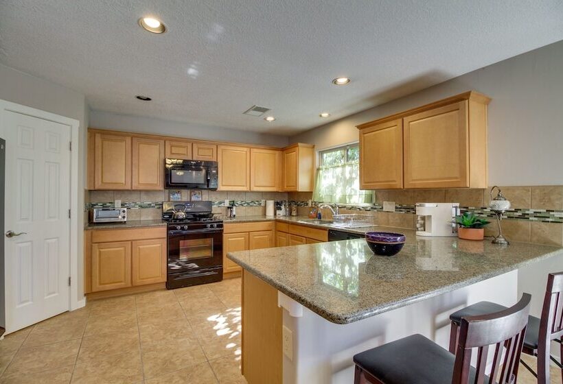 Pet Friendly Albuquerque Vacation Escape!