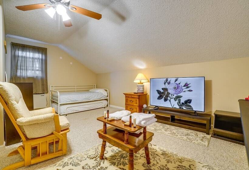 Pet Friendly Franklin Home ~ 21 Mi To Nashville!