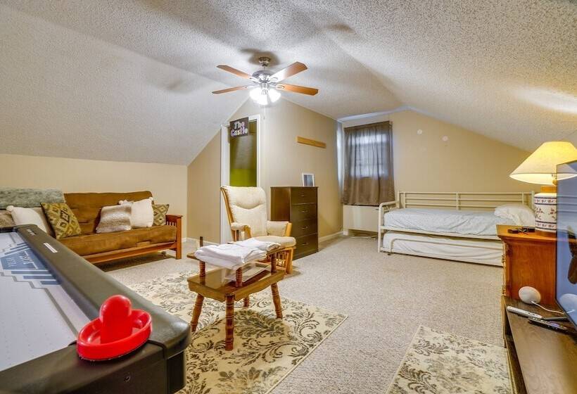 Pet Friendly Franklin Home ~ 21 Mi To Nashville!