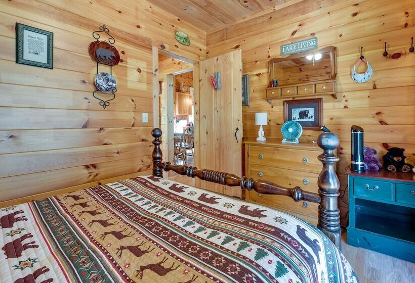 Pet Friendly Island Retreat Boat Access Only!