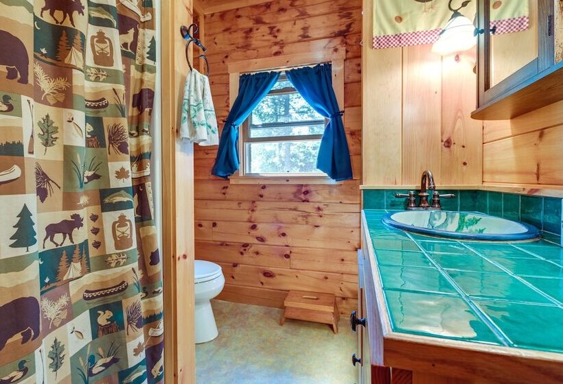 Pet Friendly Island Retreat Boat Access Only!