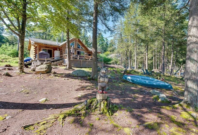 Pet Friendly Island Retreat Boat Access Only!