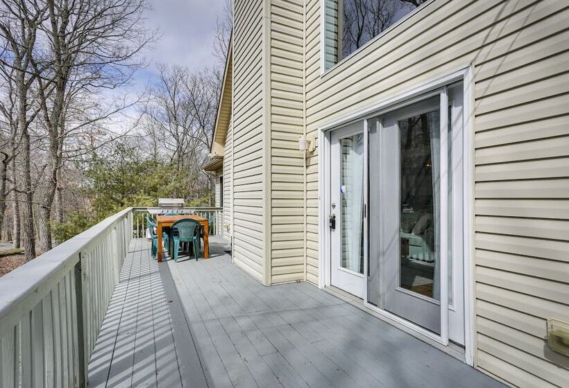 Pet Friendly Lackawaxen Home W/ Gas Grill!