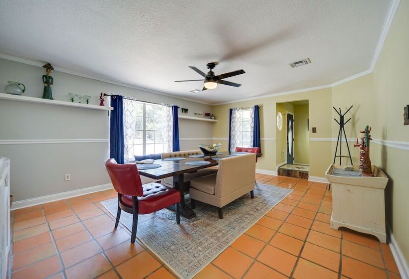 Pet Friendly New Braunfels Home W/ Game Room!