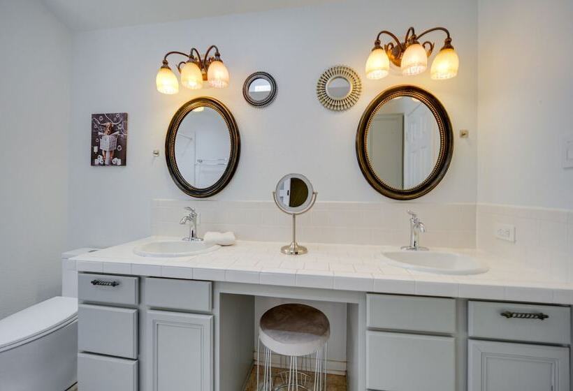 Pet Friendly New Braunfels Home W/ Game Room!