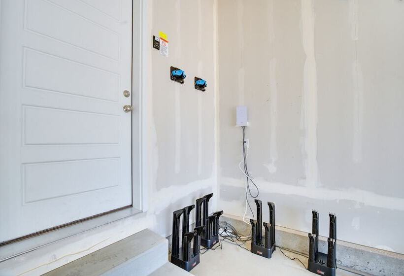 Pet Friendly Utah Abode   Fireplace, Patio & Grill