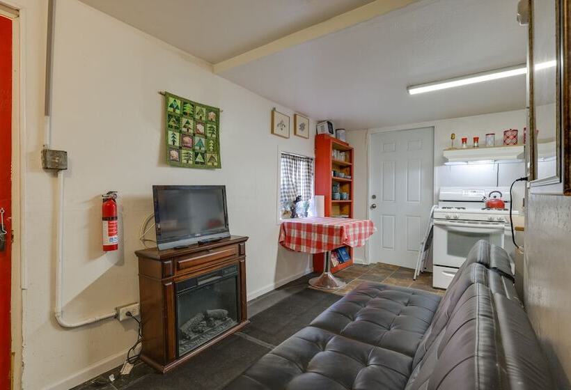 Dodge Ridge Pinecrest Mountain Cabin: Near Hiking!