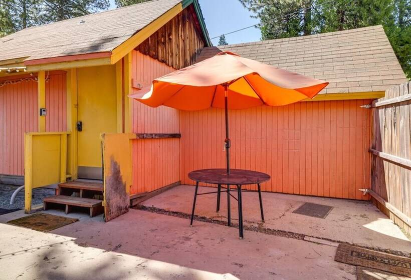 Dodge Ridge Pinecrest Mountain Cabin: Near Hiking!