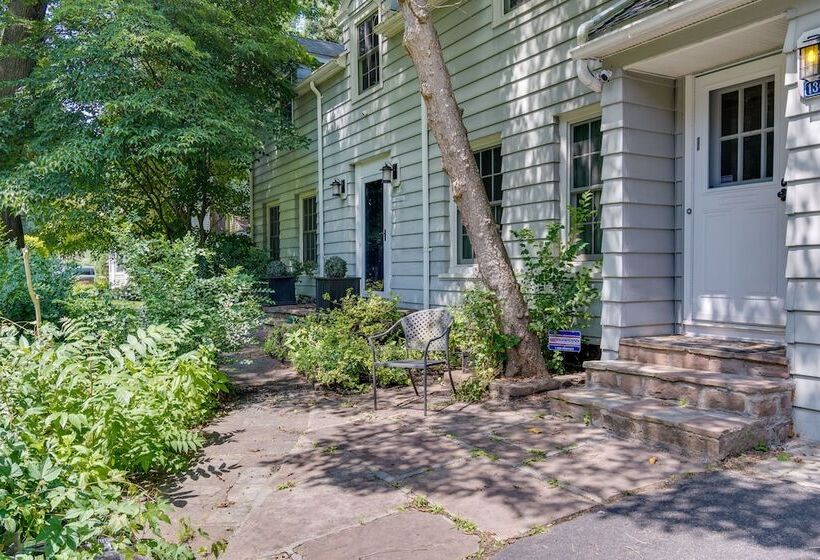 Pittsford Vacation Home: 2 Mi To Historic Village