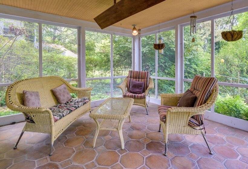 Pittsford Vacation Home: 2 Mi To Historic Village