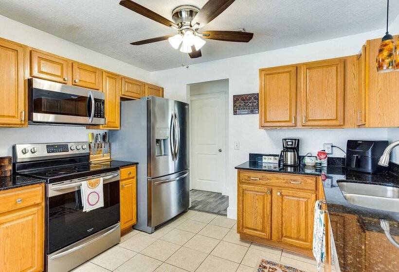 Port St Lucie Oasis W/ Heated Saltwater Pool!