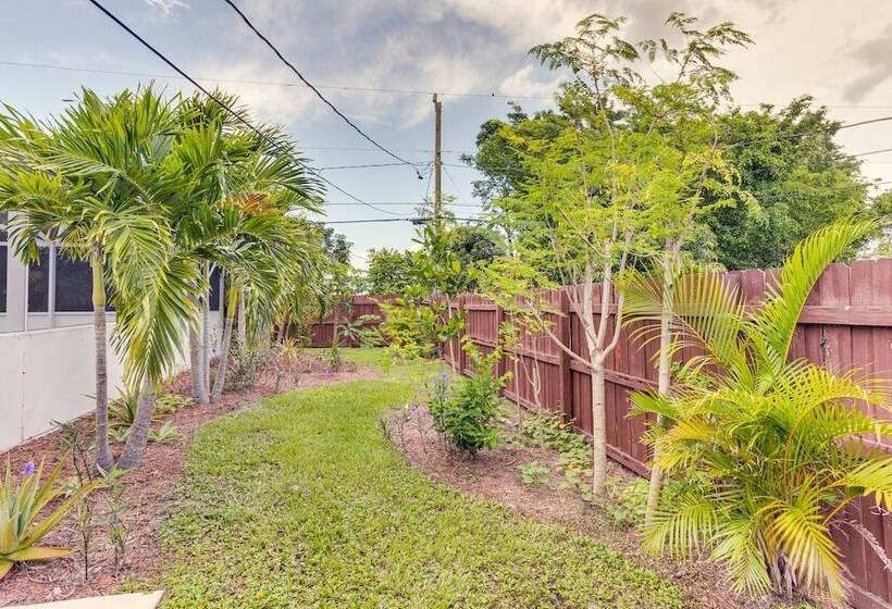 Port St Lucie Oasis W/ Heated Saltwater Pool!