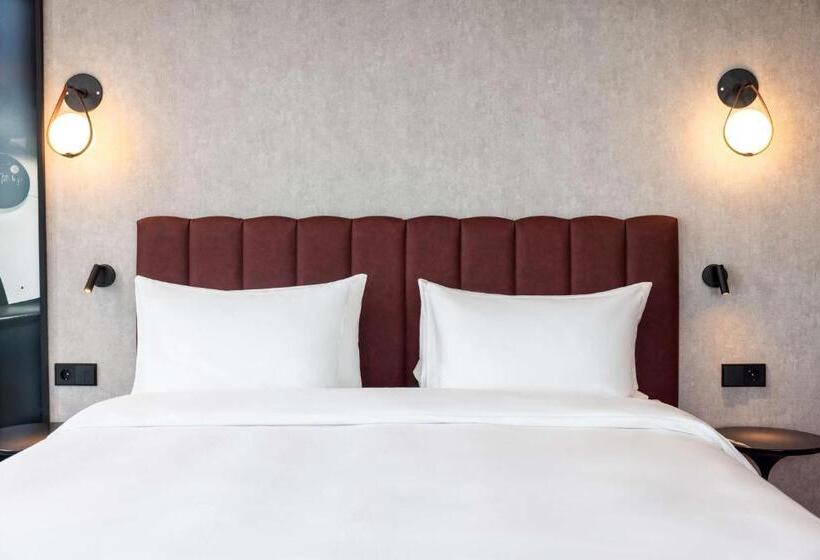 Radisson Blu Hotel At Porsche Design Tower Stuttgart