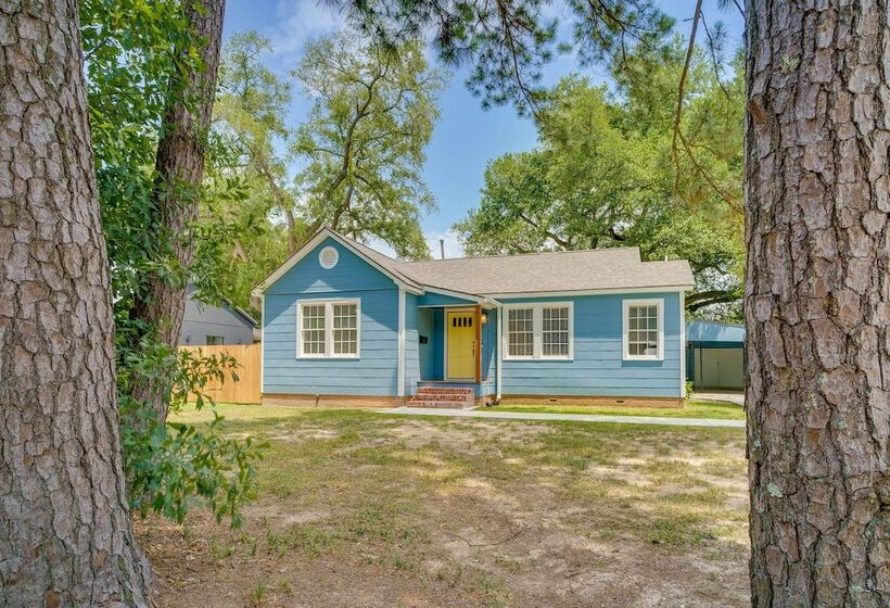 Relaxing Baton Rouge Retreat With Patio!