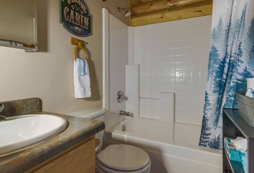 Remote Cedar City Cabin W/ Deck, Views, Fireplaces