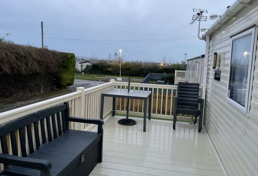 إقامة 2 Brightholme 6 Berth Enclosed Garden