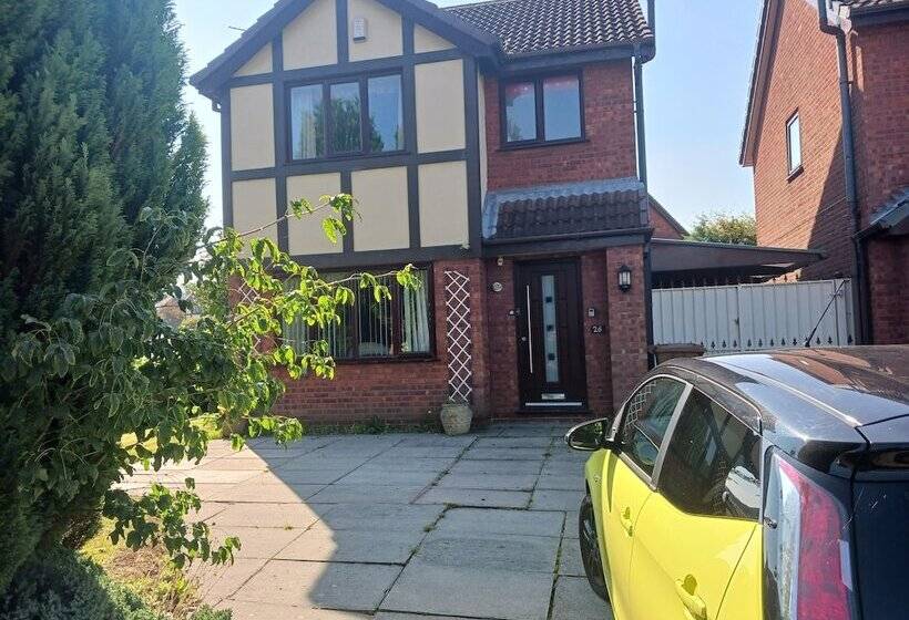 레지던스 Captivating 3 Bed House In Saint Helens