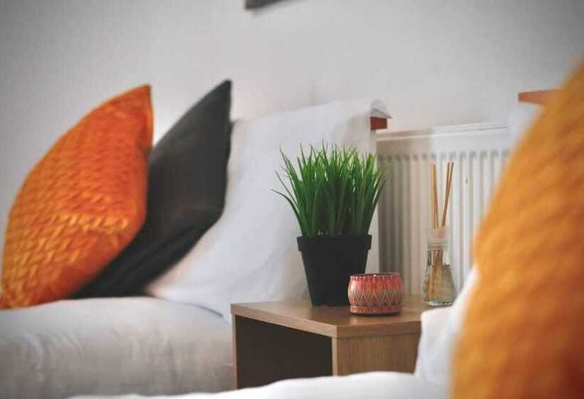 דירת נופש Charming 2 Bed Home In Blackpool Central W Parking