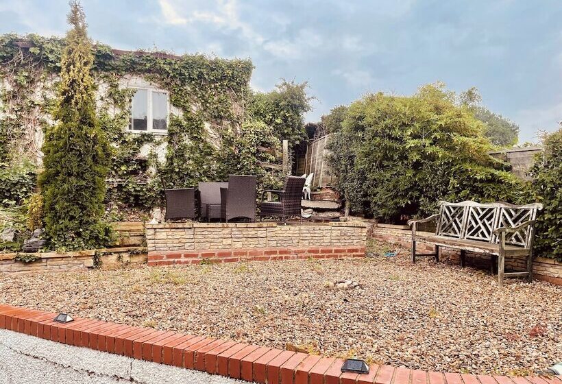 إقامة Immaculate 2 Bed House In Potters Bar