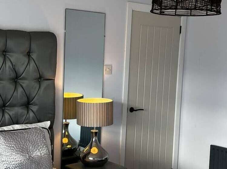 إقامة Immaculate Sea View 4 Bed House In Portstewart
