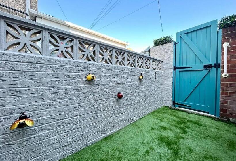 レジデンス Jonsib Cottage   A Home Away From Home