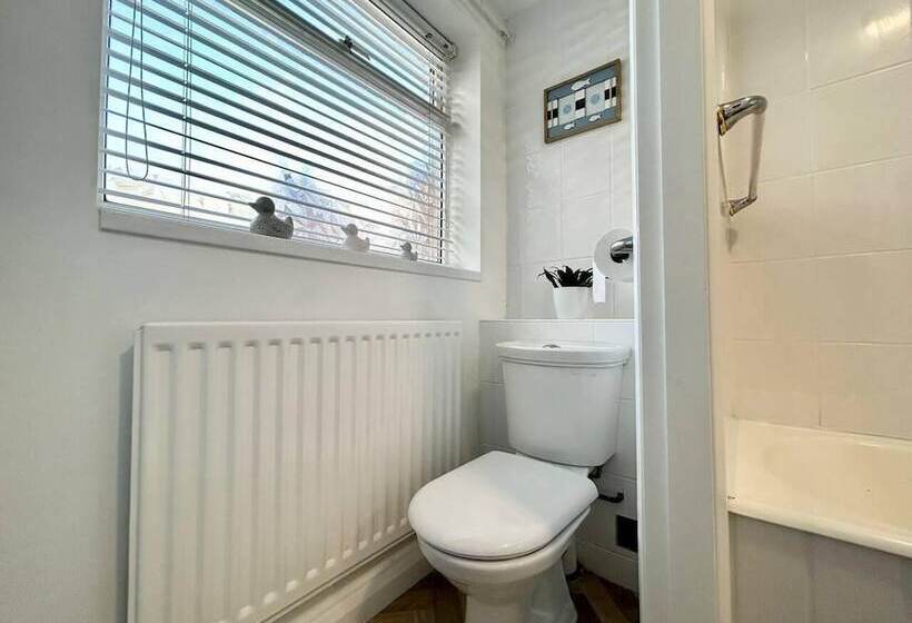 إقامة Jonsib Cottage   A Home Away From Home