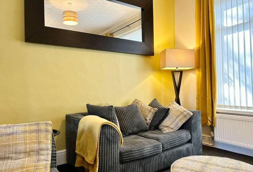 レジデンス Jonsib Cottage   A Home Away From Home