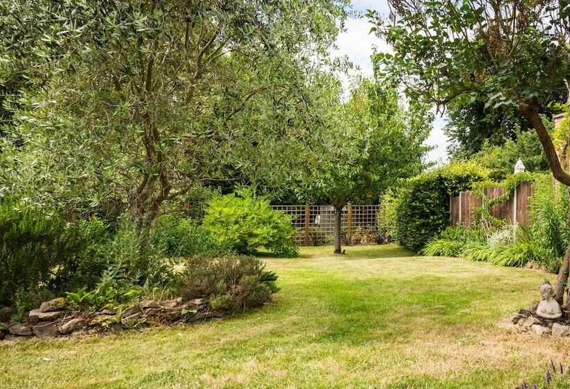 住所 Lovely 3 Bed House In West Malling, Kent