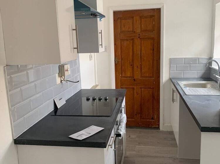 דירת נופש Lovely And Bright 2 Bed House