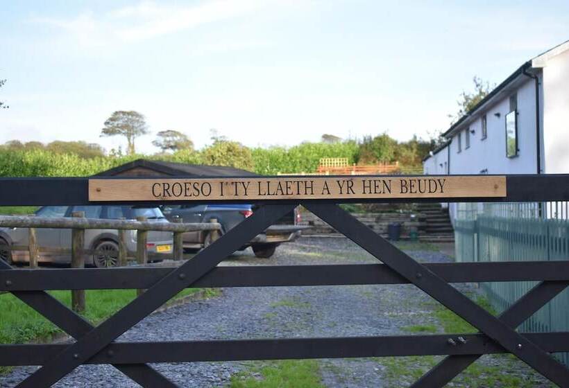 إقامة Luxury 2 Bed Barn Conversion In Llansteffan