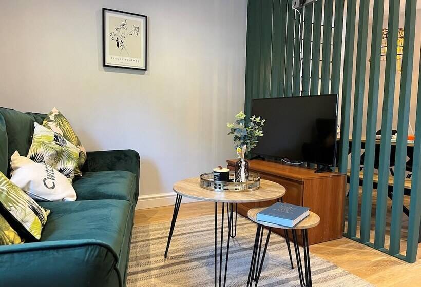 إقامة Luxury 2 Bed Barn Conversion In Llansteffan